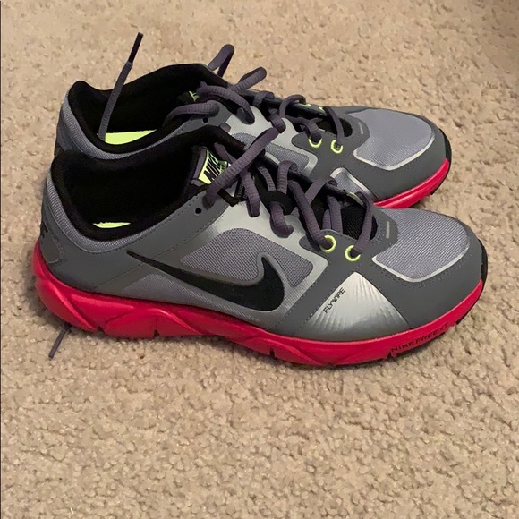 nike flywire womens shoes